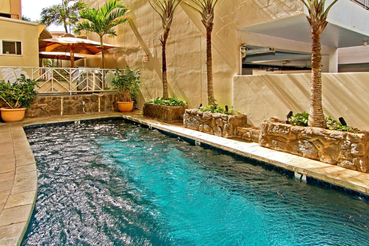 Hotel Equus Honolulu Zewnętrze zdjęcie