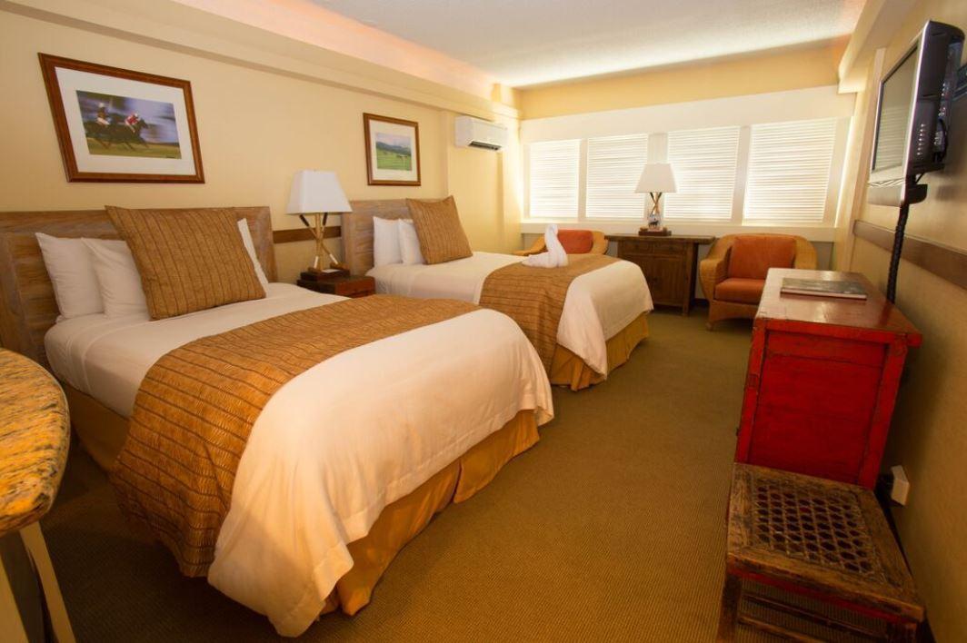 Hotel Equus Honolulu Zewnętrze zdjęcie