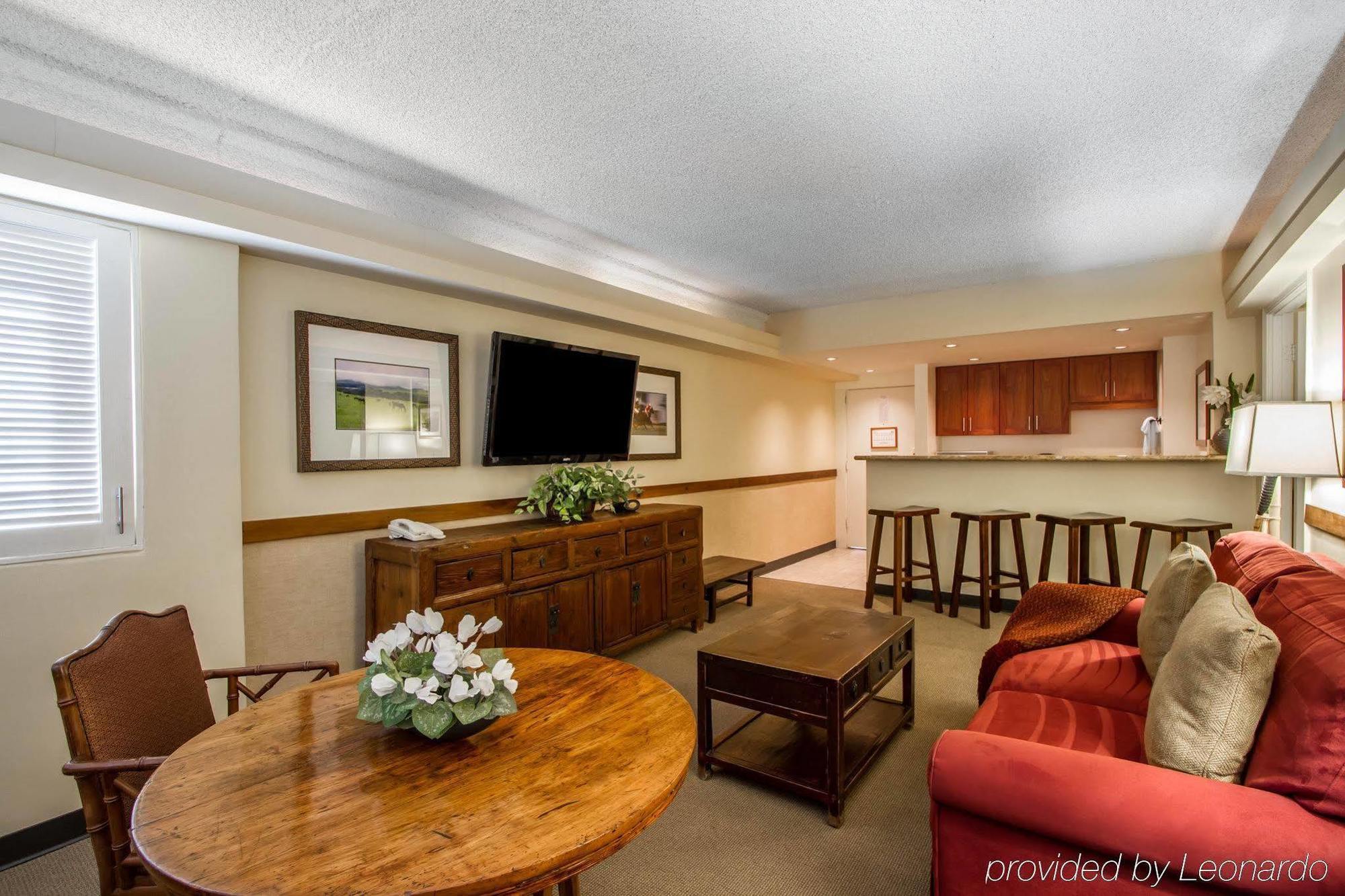 Hotel Equus Honolulu Zewnętrze zdjęcie