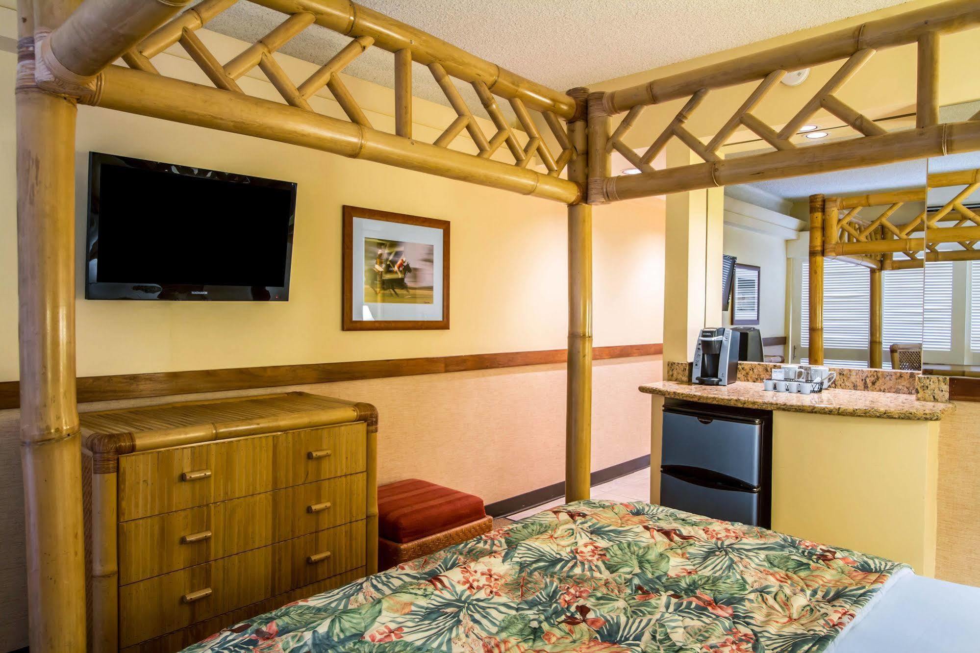 Hotel Equus Honolulu Zewnętrze zdjęcie