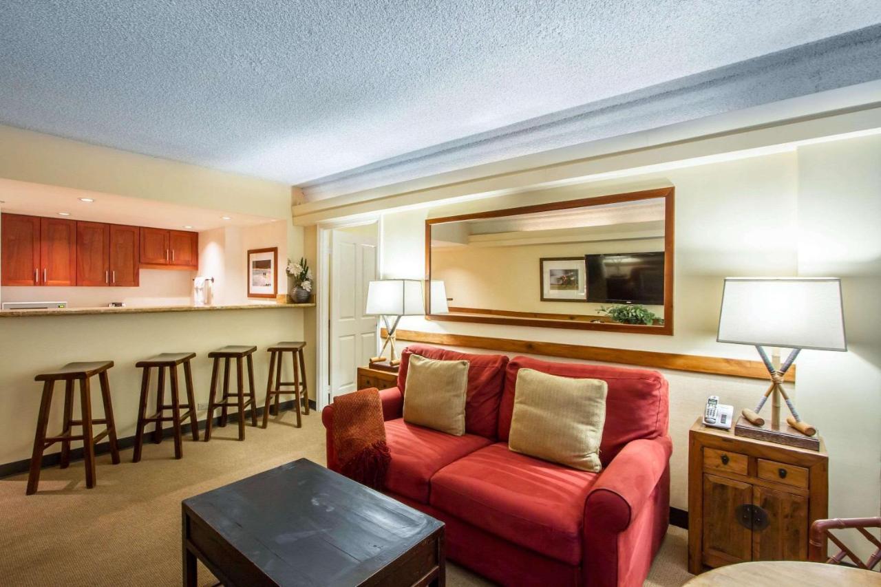 Hotel Equus Honolulu Zewnętrze zdjęcie